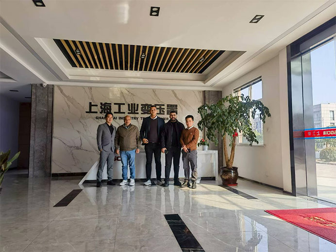 نرحب ترحيبًا حارًا وإخلاصًا بالعملاء المصريين لزيارة ورشة العمل الخاصة بنا!